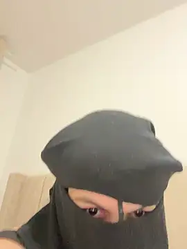 Snapshot of Marocainegroscul chatting on 1, 3, 2026 Marocainegroscul online show from 1, 3, 2026