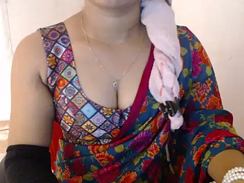 Open Heart Lennon online show from 20, 2, 2025