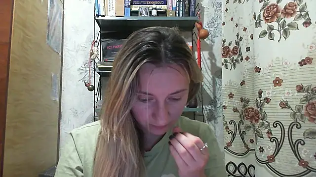 Snapshot of SusanCurt chatting on 9, 9, 2025 SusanCurt online show from 9, 9, 2025