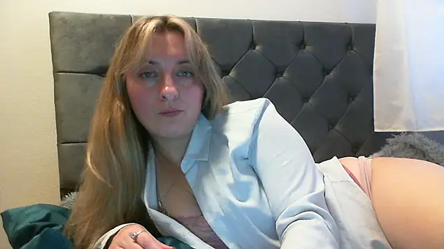 SusanCurt online show from 26, 10, 2025