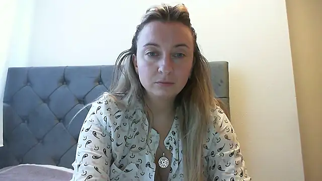 SusanCurt online show from 15, 11, 2025