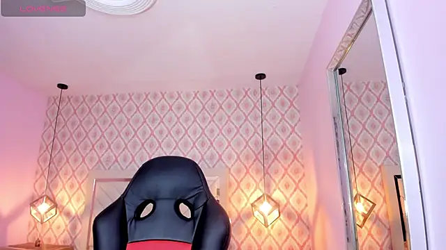 Snapshot of clarisKlein chatting on 7, 7, 2026 clarisKlein online show from 7, 7, 2026