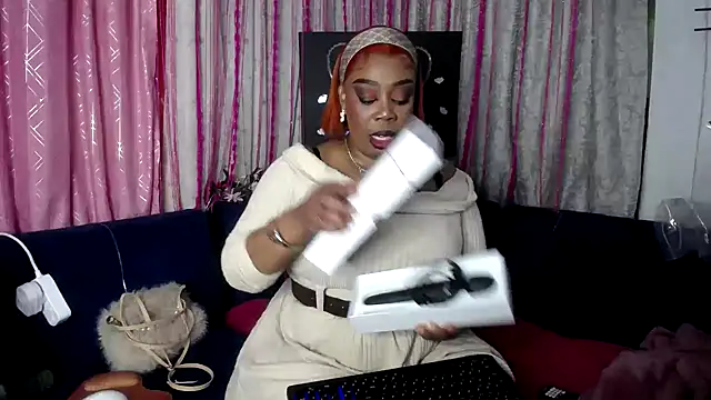 crystalbxx online show from 4, 4, 2026