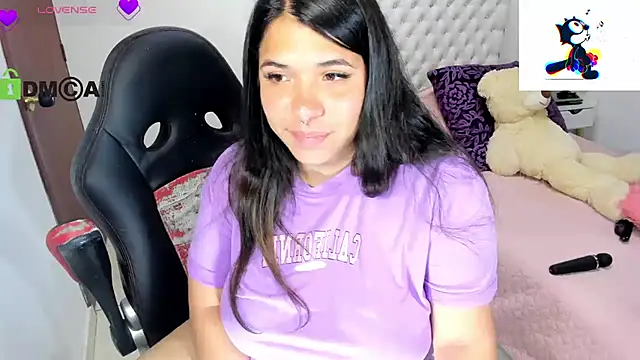 Snapshot of Karlathompson chatting on 10, 2, 2025 Karlathompson online show from 10, 2, 2025