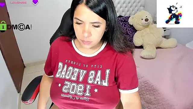 Snapshot of Karlathompson chatting on 12, 2, 2025 Karlathompson online show from 12, 2, 2025