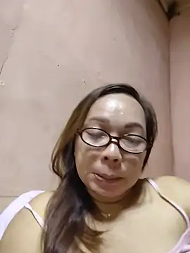 asianwet4u online show from 4, 8, 2026
