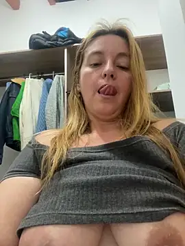 moniquerainx online show from 14, 3, 2025