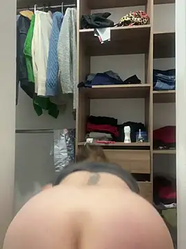 moniquerainx online show from 23, 3, 2025