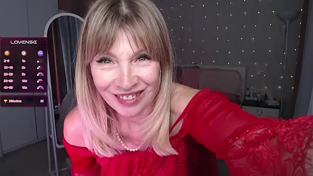 JuliaVilnet online show from 1, 11, 2025