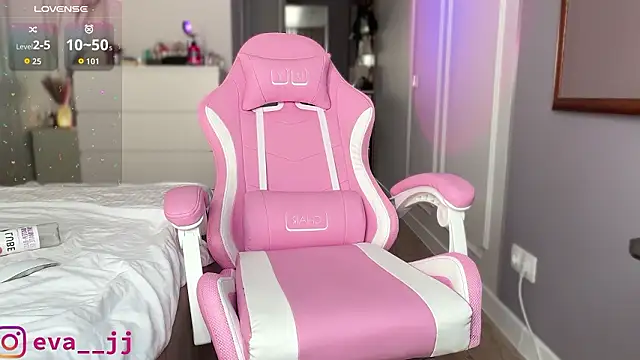 Eva JJ online show from 2, 3, 2026