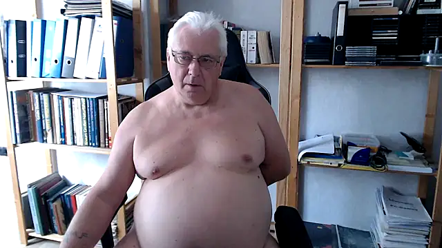 Snapshot of SchwanzhureXXL chatting on 12, 7, 2026 SchwanzhureXXL online show from 12, 7, 2026