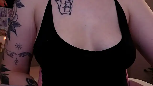 Snapshot of MilenaSaint chatting on 16, 1, 2025 MilenaSaint online show from 16, 1, 2025