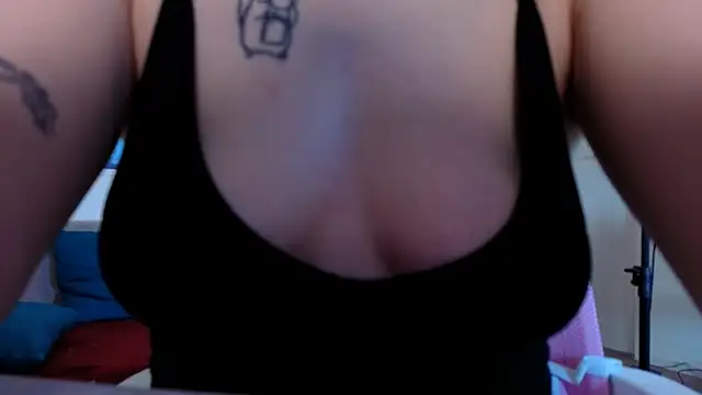 Snapshot of MilenaSaint chatting on 26, 1, 2025 MilenaSaint online show from 26, 1, 2025