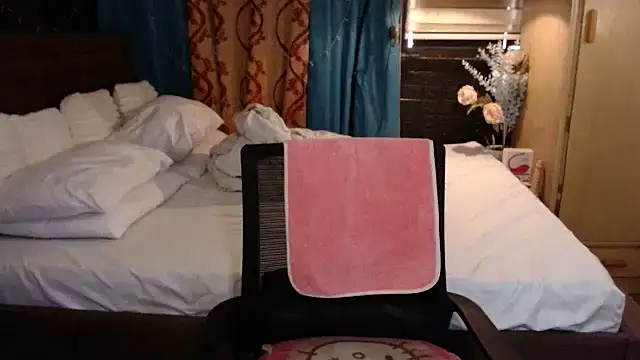 xheavenlytrans online show from 1, 12, 2025