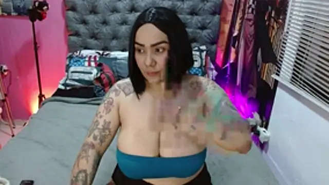 JEENEVIEVE online show from 22, 4, 2026