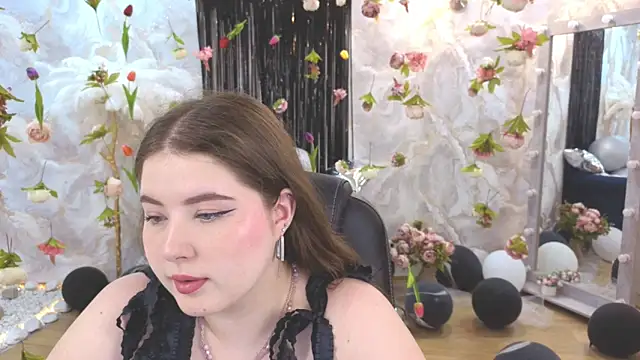 NicoleFoxery online show from 16, 7, 2026
