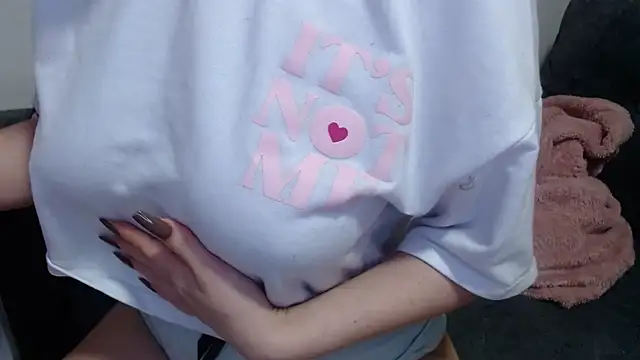 Snapshot of kamila-diablita chatting on 23, 11, 2025 kamila-diablita online show from 23, 11, 2025