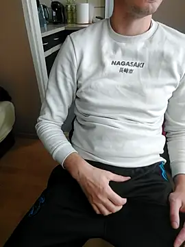 MlodyDres online show from 4, 10, 2025