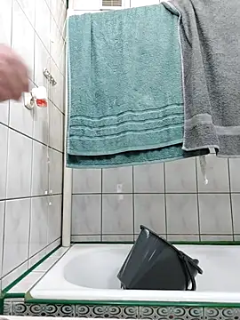 MlodyDres online show from 7, 10, 2025