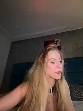 Snapshot of RockQueen_A chatting on 18, 1, 2025 RockQueen A online show from 18, 1, 2025