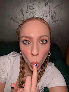 RockQueen A online show from 3, 12, 2025