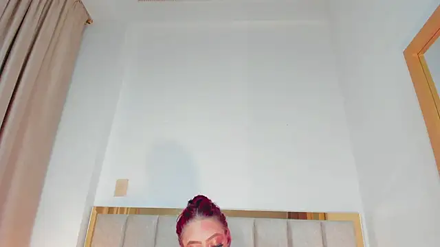 Snapshot of JupiteFox chatting on 13, 9, 2025 JupiteFox online show from 13, 9, 2025