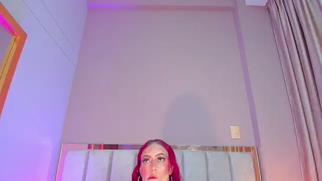 Snapshot of JupiteFox chatting on 15, 11, 2025 JupiteFox online show from 15, 11, 2025