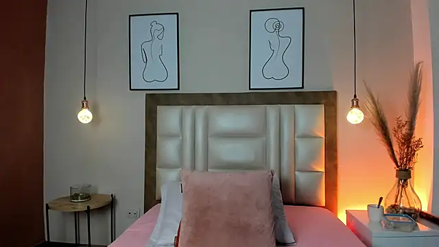 Snapshot of JupiteFox chatting on 5, 12, 2025 JupiteFox online show from 5, 12, 2025