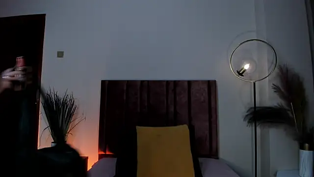 Snapshot of JupiteFox chatting on 7, 5, 2026 JupiteFox online show from 7, 5, 2026