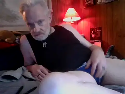 Snapshot of Makowboy chatting on 14, 1, 2025 Makowboy online show from 14, 1, 2025