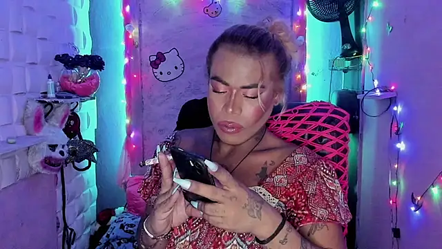 Snapshot of tsviolett chatting on 6, 12, 2024 tsviolett online show from 6, 12, 2024
