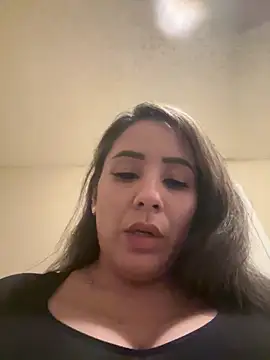 Snapshot of Aw_ThROAt9 chatting on 11, 4, 2026 Aw ThROAt9 online show from 11, 4, 2026
