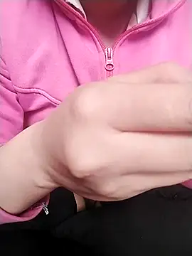 Snapshot of loveyou246 chatting on 1, 3, 2025 loveyou246 online show from 1, 3, 2025