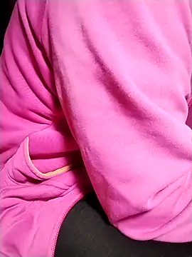 Snapshot of loveyou246 chatting on 1, 3, 2025 loveyou246 online show from 1, 3, 2025