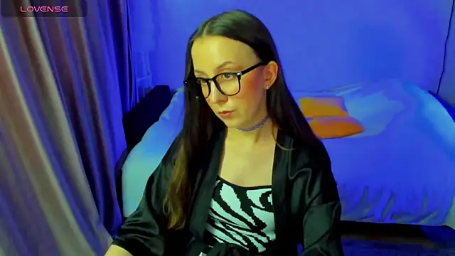 CurlySteph online show from 4, 6, 2026