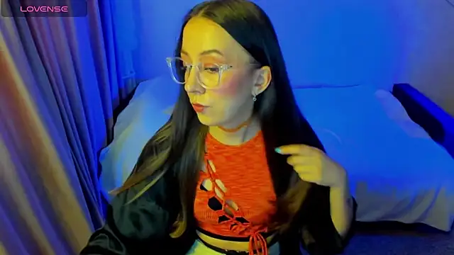 CurlySteph online show from 19, 6, 2026