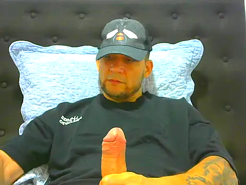 Snapshot of altenori112 chatting on 15, 5, 2026 altenori112 online show from 15, 5, 2026