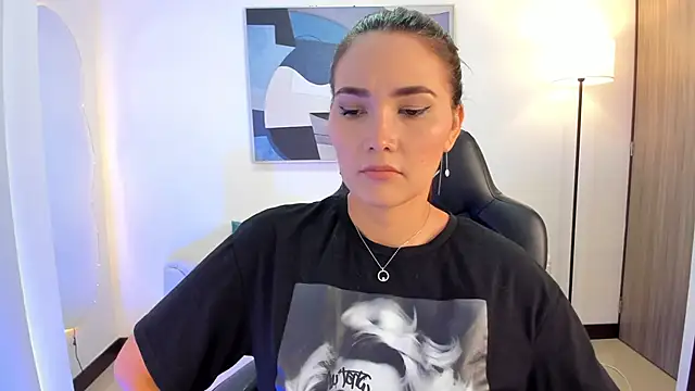 SaraParker  online show from 31, 10, 2025