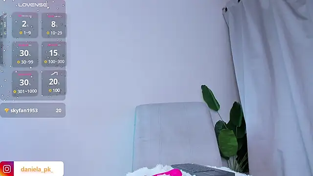 roxy pk  online show from 13, 3, 2025