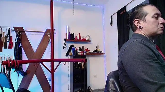 boy n girl online show from 20, 2, 2025