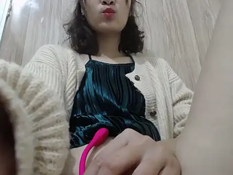 Sakura Moe online show from 1, 1, 2025