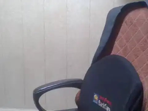 Snapshot of hairymaster95 chatting on 10, 12, 2024 hairymaster95 online show from 10, 12, 2024