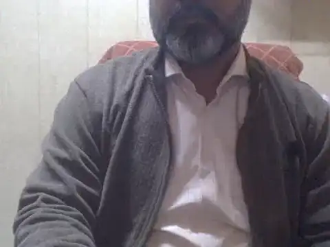 Snapshot of hairymaster95 chatting on 17, 12, 2024 hairymaster95 online show from 17, 12, 2024
