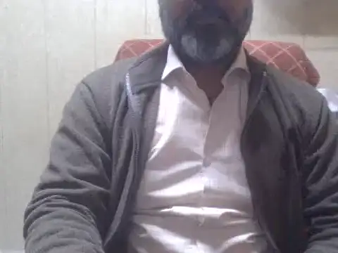 Snapshot of hairymaster95 chatting on 17, 12, 2024 hairymaster95 online show from 17, 12, 2024