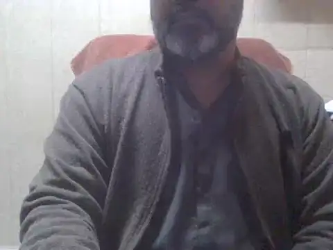 Snapshot of hairymaster95 chatting on 3, 1, 2025 hairymaster95 online show from 3, 1, 2025