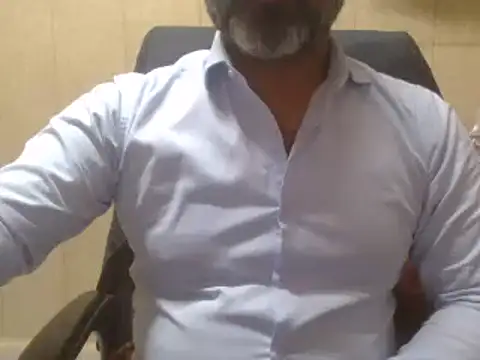 Snapshot of hairymaster95 chatting on 12, 2, 2025 hairymaster95 online show from 12, 2, 2025