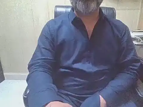 hairymaster95 online show from 11, 4, 2026