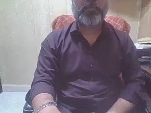 Snapshot of hairymaster95 chatting on 11, 7, 2026 hairymaster95 online show from 11, 7, 2026