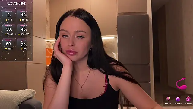 Megan Nilson online show from 10, 4, 2026