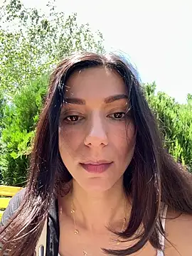  MiaQueen  online show from 7, 6, 2026